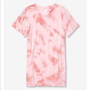 VS Pink Perfect Crew Tee